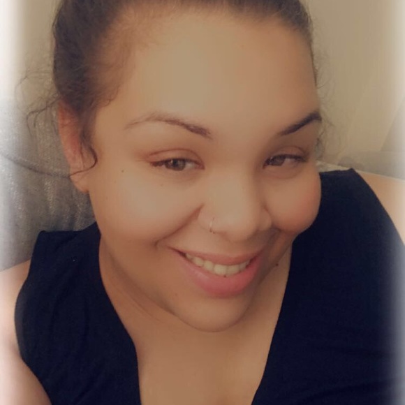 Profile Picture of Jo Dee (@miss_j828) on Poshmark