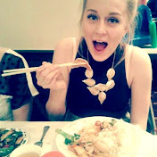 Profile Picture of Tori Marsh (@smalldogsbighearts) on Youtube