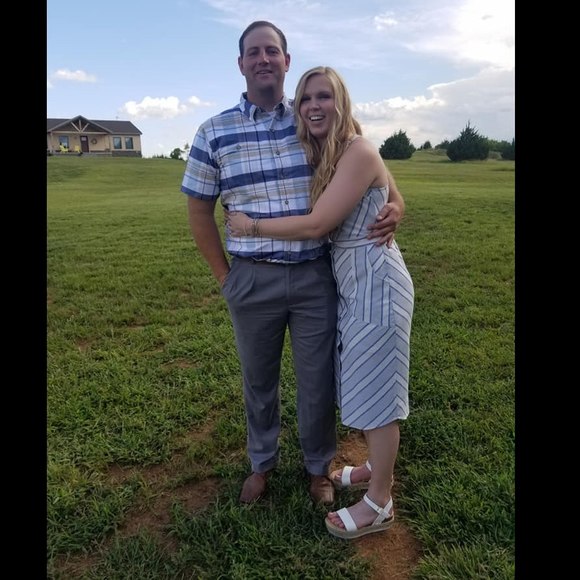 Profile Picture of Sabrina Hallahan (@sabrinahallahan) on Poshmark