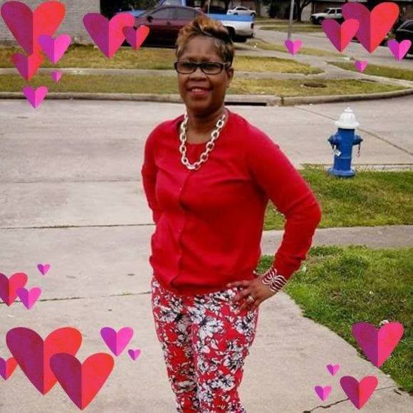 Profile Picture of Mary Willis (@mary_willis) on Poshmark
