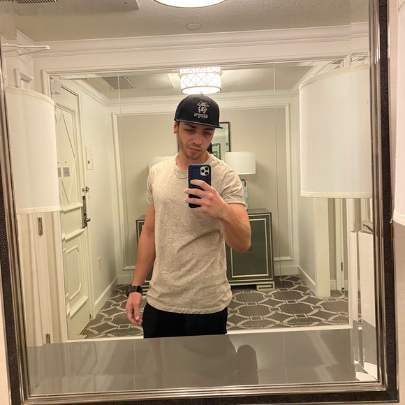 Profile Picture of Garrhett Hayes (@garrhetthayes) on Poshmark