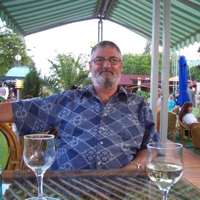 Profile Picture of Paul Rolf Schröter (@RolfSchroter) on Twitter