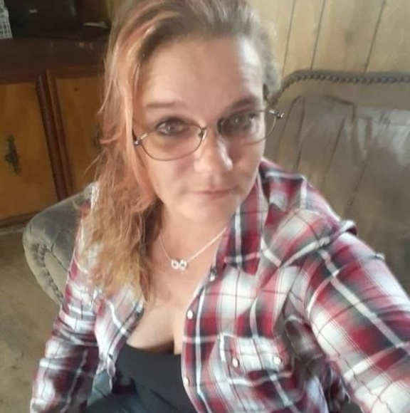 Profile Picture of Pam Whitmire essary (@pamwe604) on Poshmark