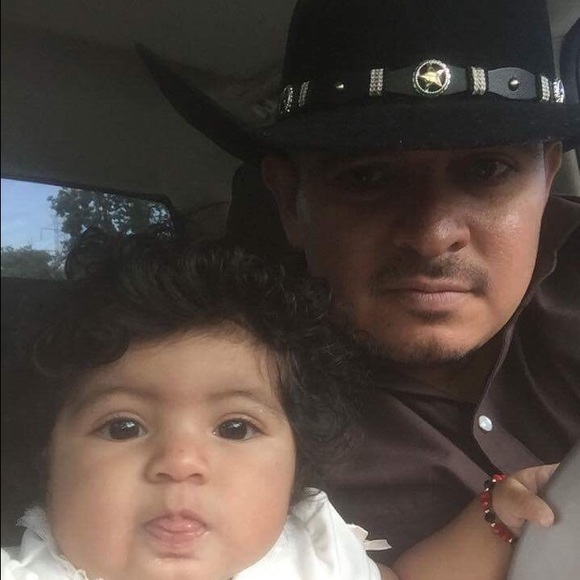 Profile Picture of David Farias (@veneno1181) on Poshmark