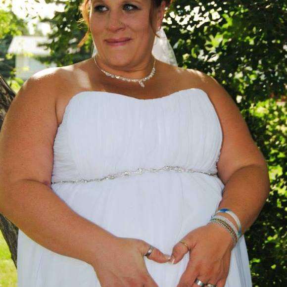 Profile Picture of Amber Rehman (@amberrollheiser) on Poshmark