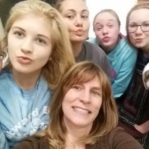 Profile Picture of Connie Spence (@cspence612) on Twitter