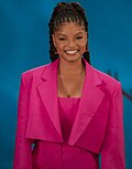 Profile Picture of Halle Baileyon Wikipedia