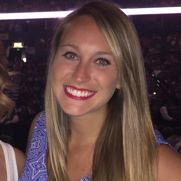 Morgan Coslow - Poshmark Profile Picture of Morgan Coslow (@mcoslow) on Poshmark