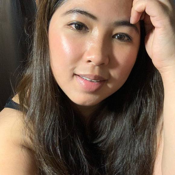 Profile Picture of Lilac Bugay (@paleviolet) on Poshmark