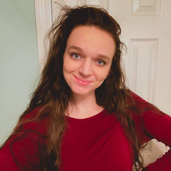 Profile Picture of Katie Strainovici (@katielynnxo) on Poshmark