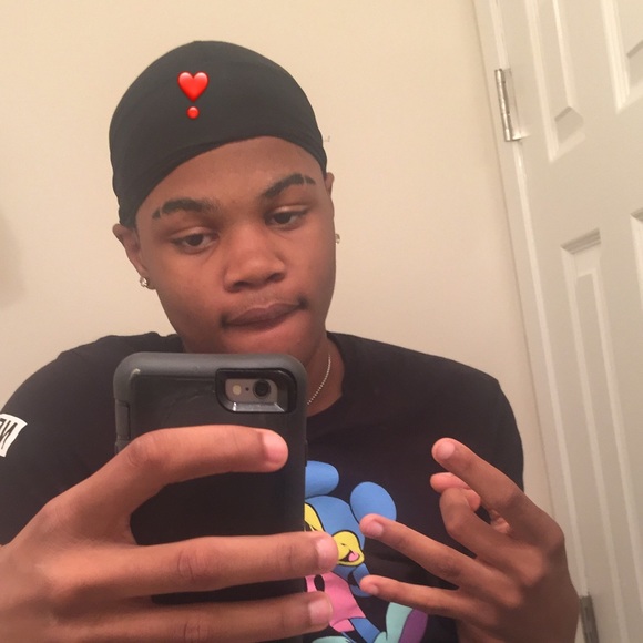 Profile Picture of Jermone Espree (@jermonespree14) on Poshmark