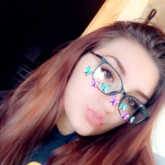 Profile Picture of Savannah Knight (@knightsavannah9) on Poshmark