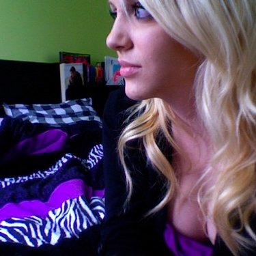 Profile Picture of Lauren Daugherty (@LaurenNicholDee) on Twitter