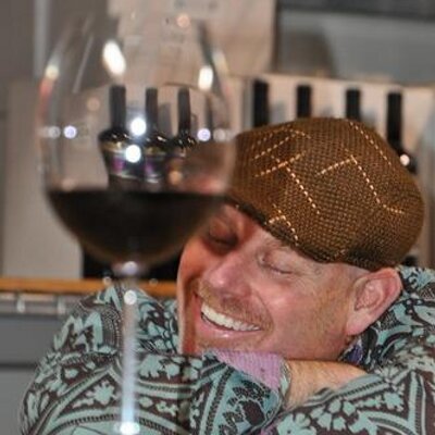 Profile Picture of Jonathan Boring (@boringwineguy) on Twitter