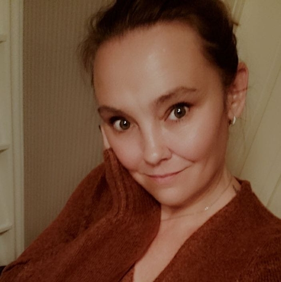 Profile Picture of Crystal Matte (@crystalmatte) on Poshmark