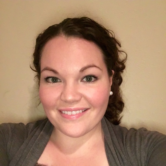 Profile Picture of Brittany Lefevers (@brittanyrose88) on Poshmark