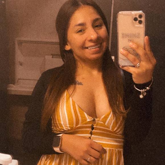 Profile Picture of Judith Gerena (@judi360) on Poshmark