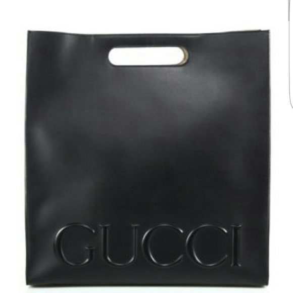 Profile Picture of Sheena Moore (@demurefashion4) on Poshmark