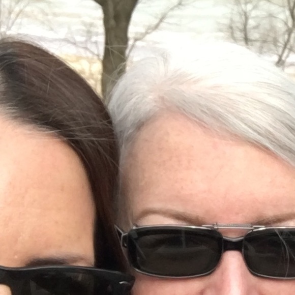 Profile Picture of Nancy Fowlds (@nnfowlds) on Poshmark