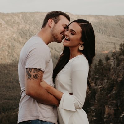Profile Picture of Sarah Paige (@sarahpaigehaas) on Twitter