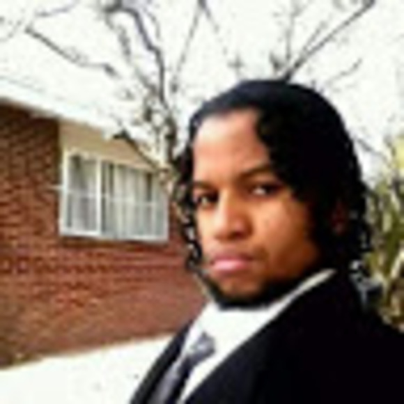 Profile Picture of Michael Jeffery (@klsg2114) on Poshmark