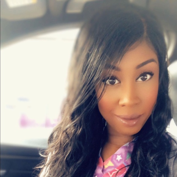 Profile Picture of Ashanti Reliford (@ashantisade19) on Poshmark