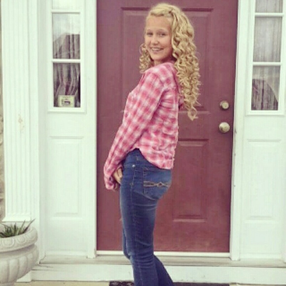 Profile Picture of Haley Ryan (@haleyyryann) on Poshmark