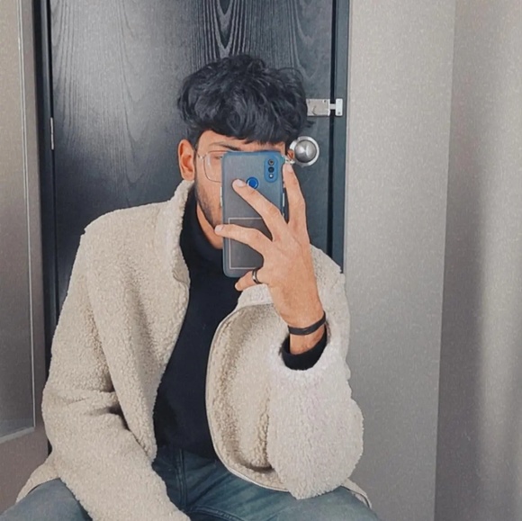 Profile Picture of Bhanu Singh (@bh4nu_) on Poshmark