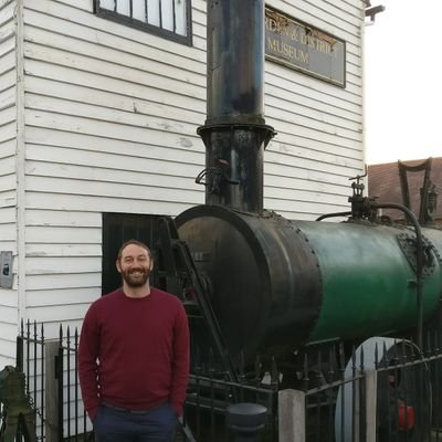 Profile Picture of John Brooker (@@brownbear1975) on Twitter