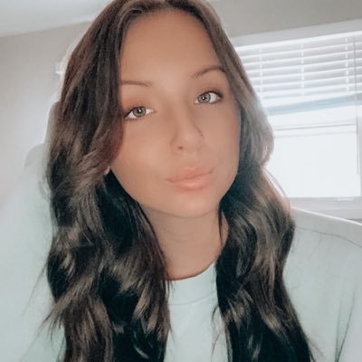 Profile Picture of Melissa Weber ❁ (@melissajademar) on Twitter