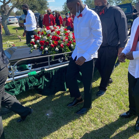 Profile Picture of Jarone Bell (@simsbayou_bell) on Poshmark