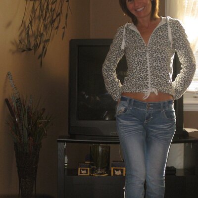 Profile Picture of Kim Marlow (@kim_marlow) on Twitter