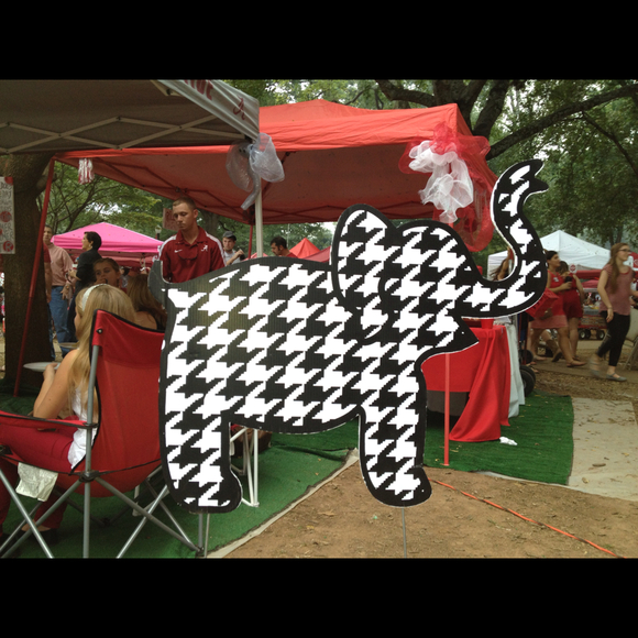 Profile Picture of Haleh Maleki (@hmaleki) on Poshmark