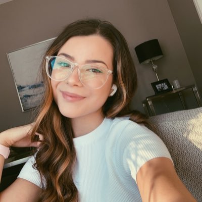 Profile Picture of Vanessa  ✨ (@v_mihaljevic) on Twitter