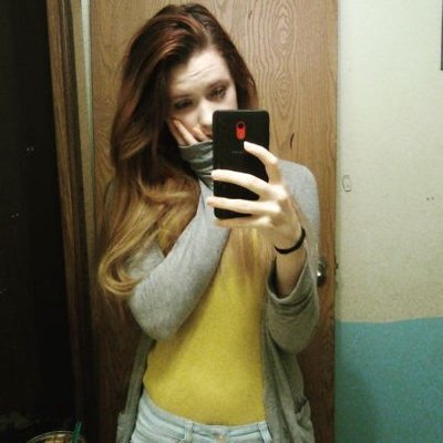 Profile Picture of Ariel Denton (@localbooknerd) on Twitter