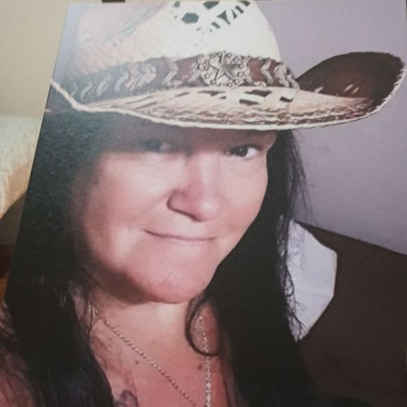 Profile Picture of Paulette Kilgore (@sunshine5082) on Poshmark
