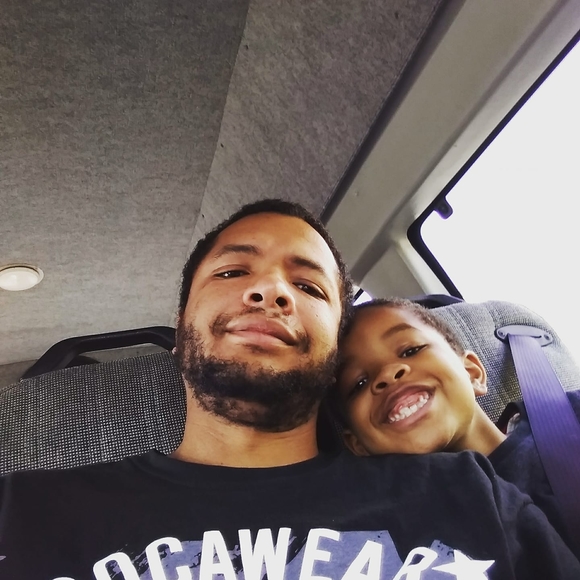 Profile Picture of Scott Lynch (@scottlynch2424) on Poshmark