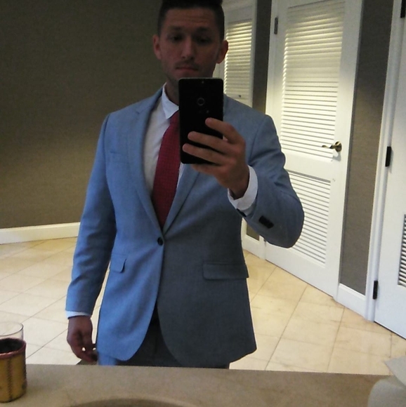Profile Picture of Chris Lamonte (@lamontechris) on Poshmark