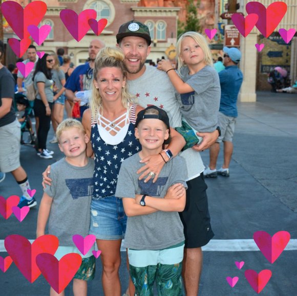 Profile Picture of Ashley Erekson (@aerekson88) on Poshmark