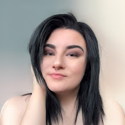 Profile Picture of Charlotte Hahn (@TheCharlotteWitchYT) on Youtube