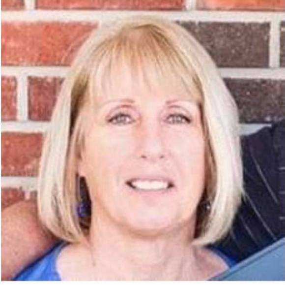 Profile Picture of Diane Graslie (@dgraslie) on Poshmark