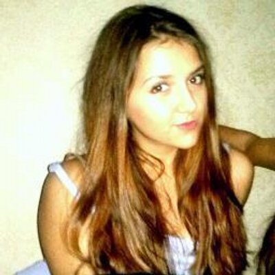 Profile Picture of Paula Frost (@PollyFrost16) on Twitter