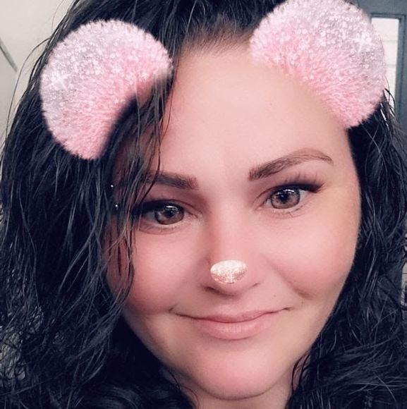 Profile Picture of Lauren Daraio (@shorty0987) on Poshmark