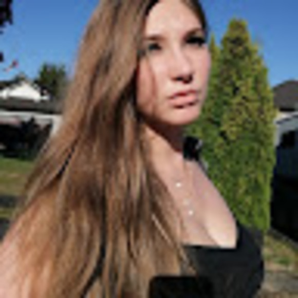 Sphinx Rose - Poshmark Profile Picture of Sphinx Rose (@sphinxrose604) on Poshmark