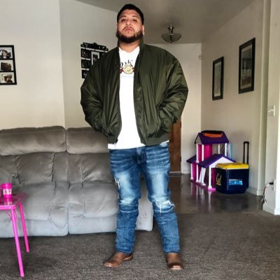 Profile Picture of Elias Hernandez (@E4HUNNID_559) on Twitter