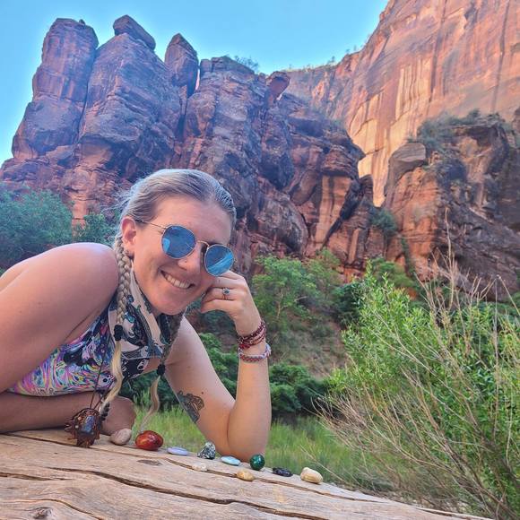 Profile Picture of Rachel Deupree (@racheldeupree) on Poshmark