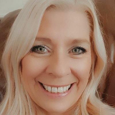 Profile Picture of Helen Burton-Margett (@Hellycatfish) on Twitter