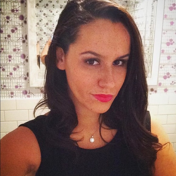 Profile Picture of Chablis Quarterman (@chablisq) on Poshmark