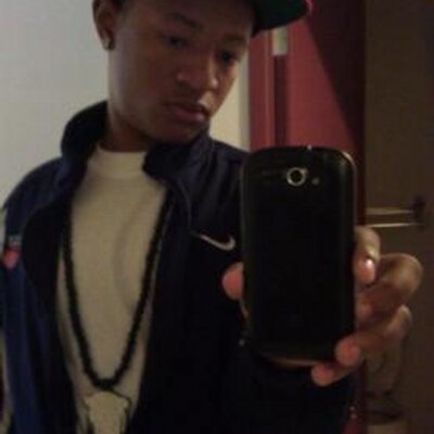 Profile Picture of Marcus Jamaal Martin (@PassDaMic2POET) on Twitter
