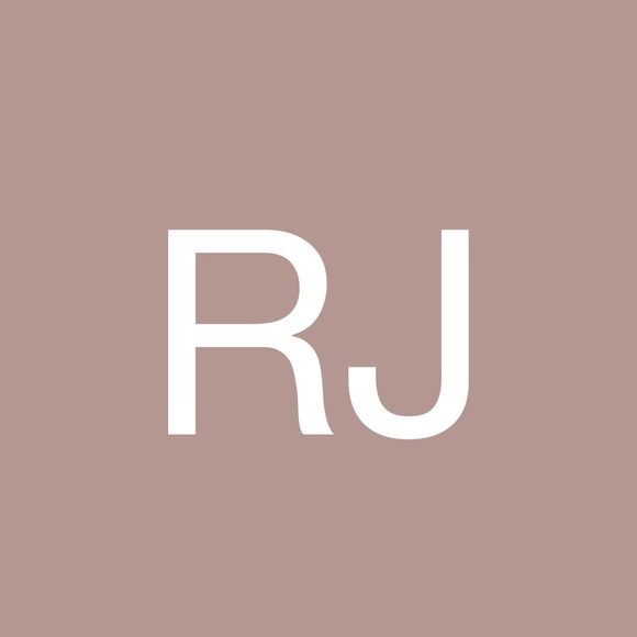 Profile Picture of Rayshon Jones (@rayshon24) on Poshmark
